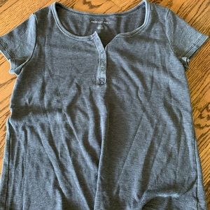 American Eagle grey waffled t shirt